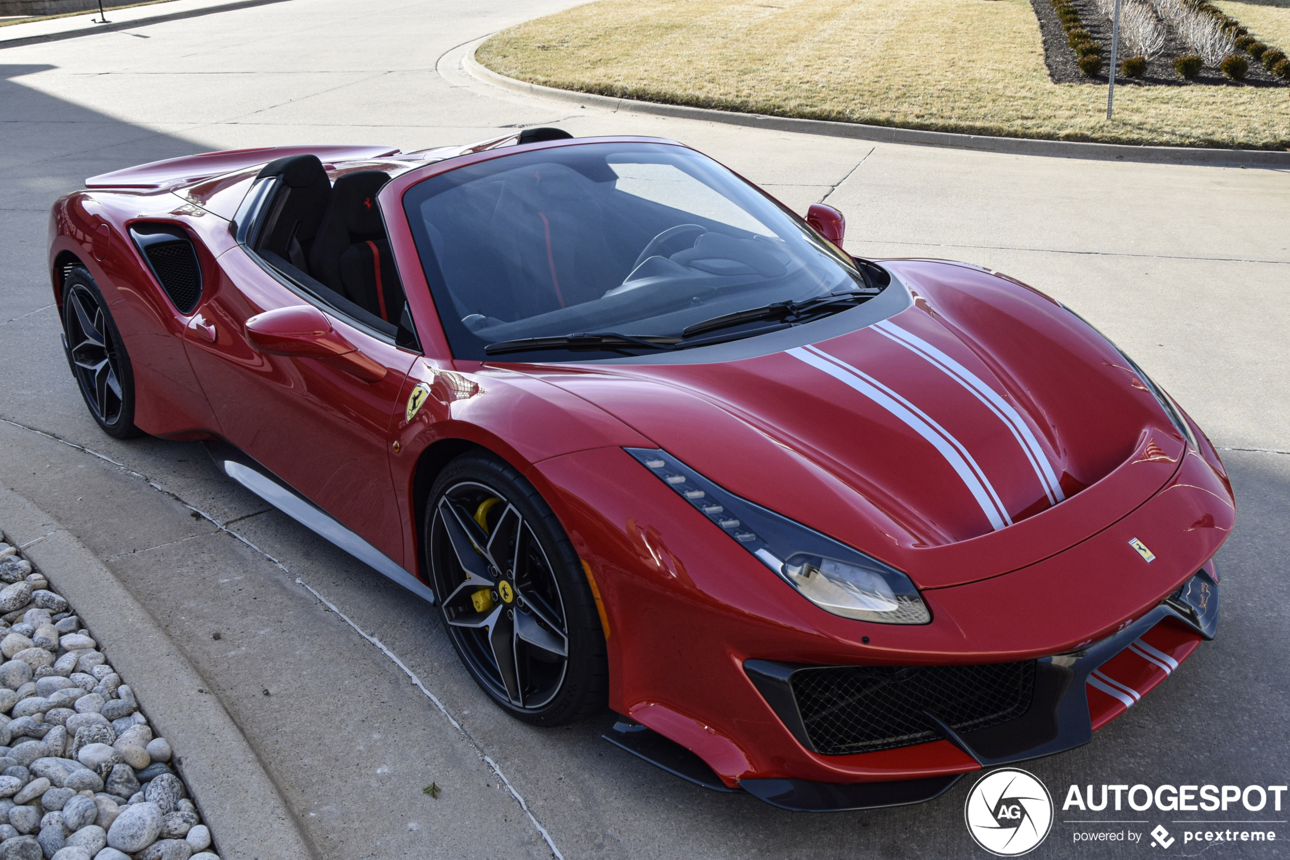 Tweemaal de prachtige Ferrari 488 Pista Spider gespot