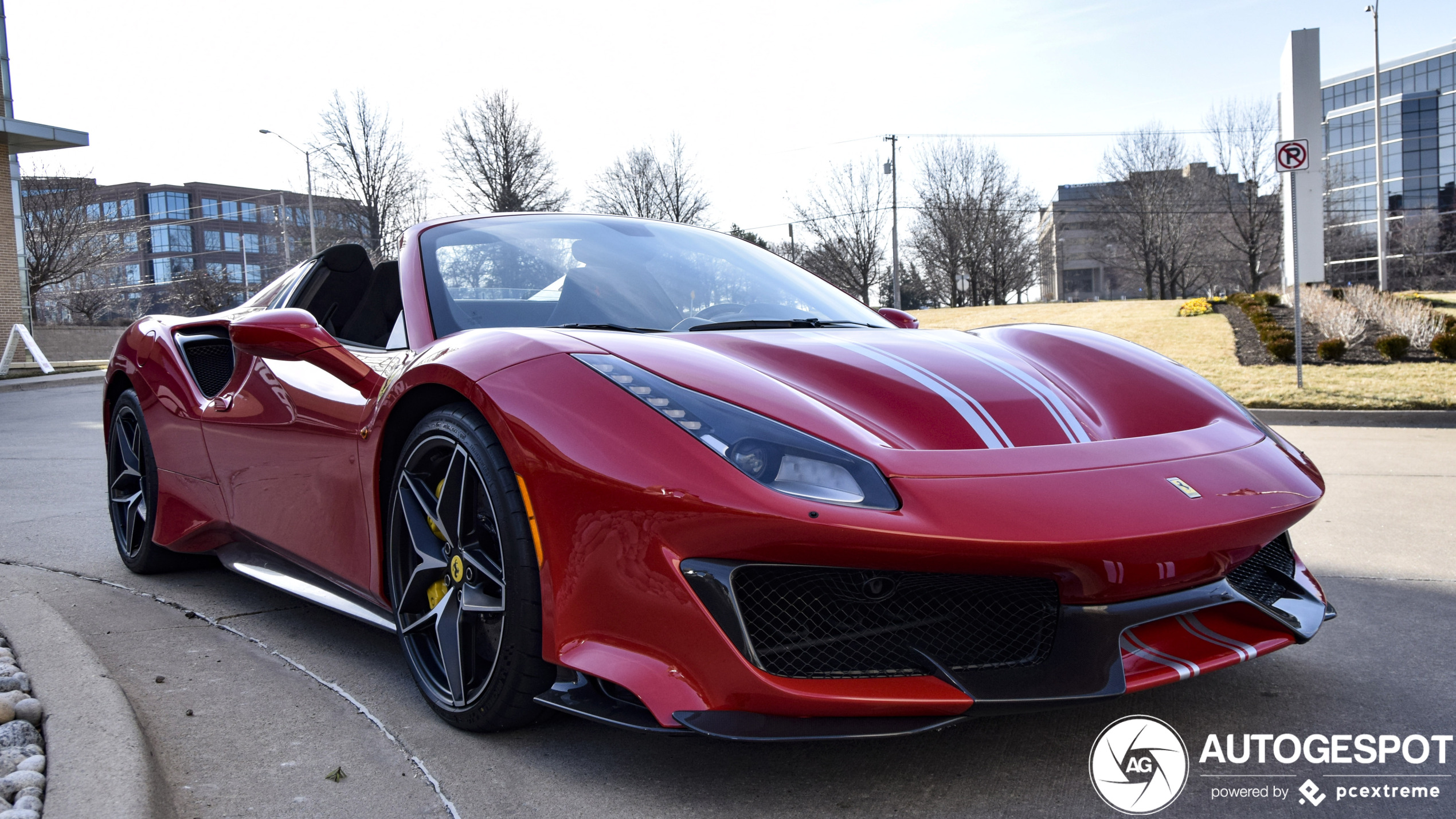 Spot of the day USA: Ferrari 488 Pista spider.