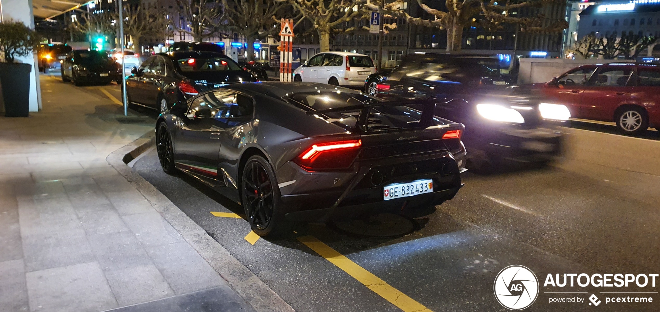 Lamborghini Huracán LP640-4 Performante