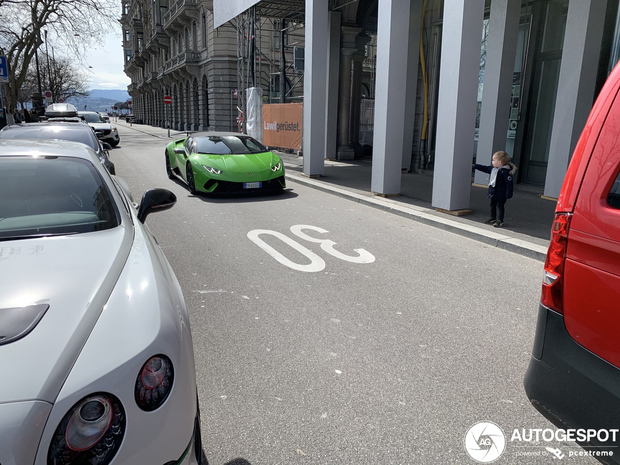 Lamborghini Huracán LP640-4 Performante Spyder