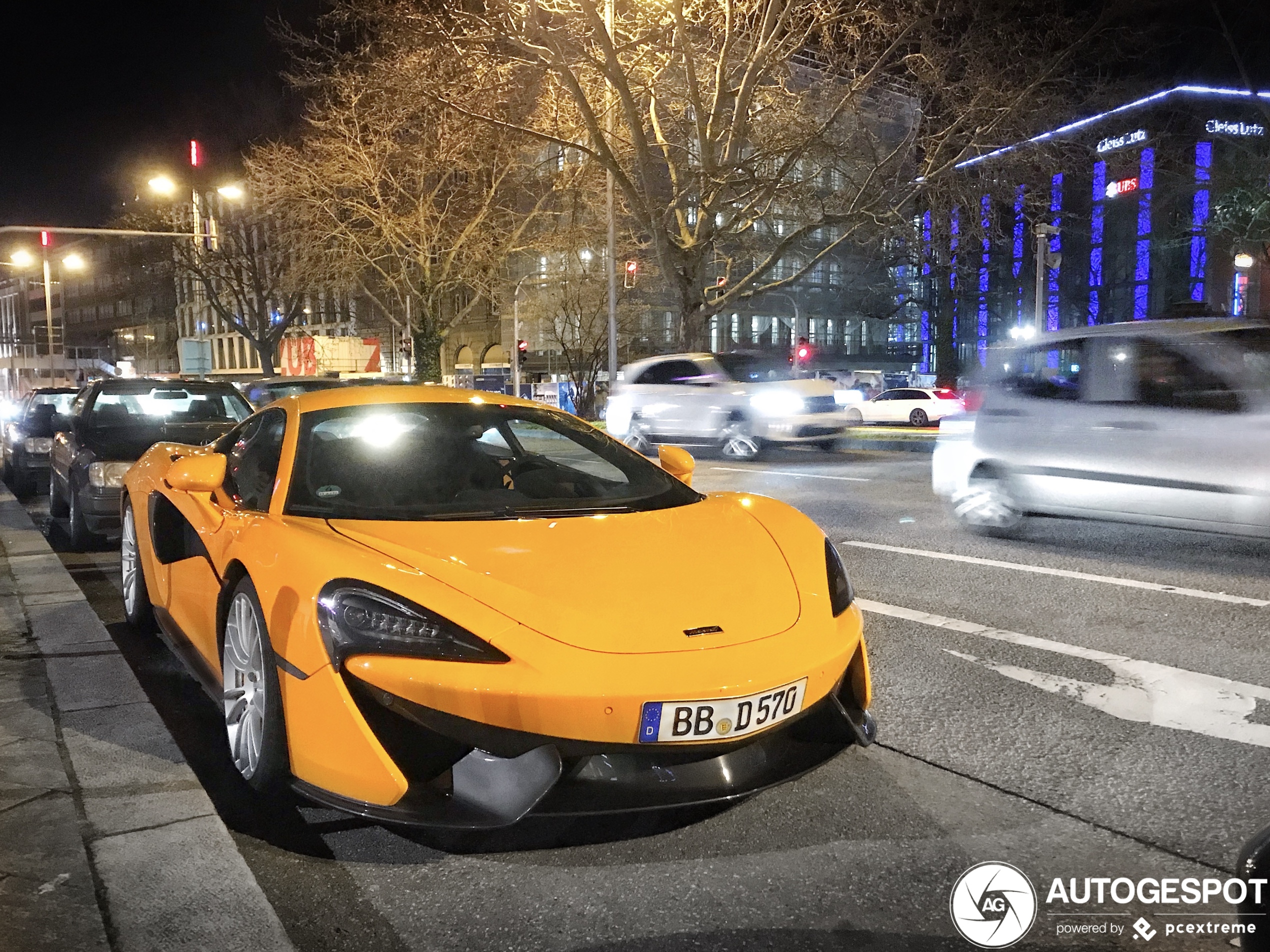 McLaren 570S