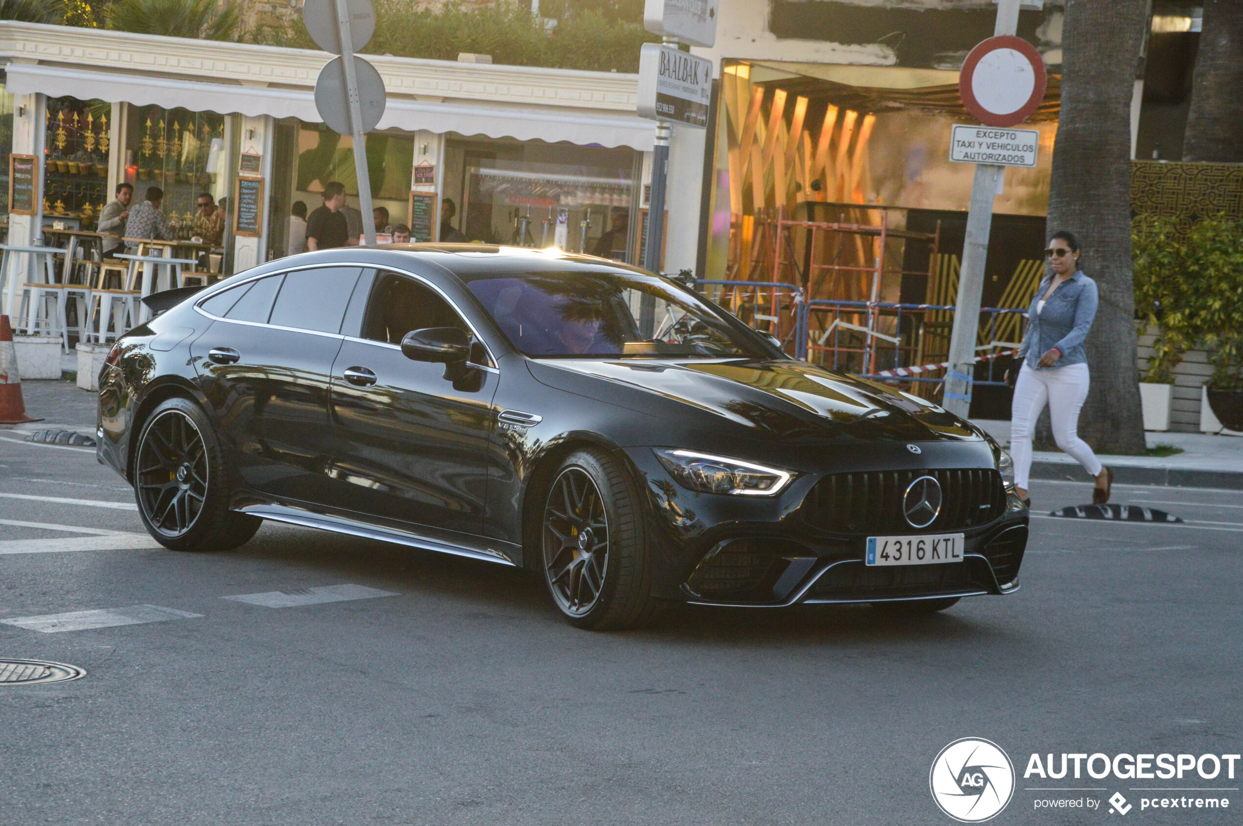 Mercedes-AMG GT 63 S X290