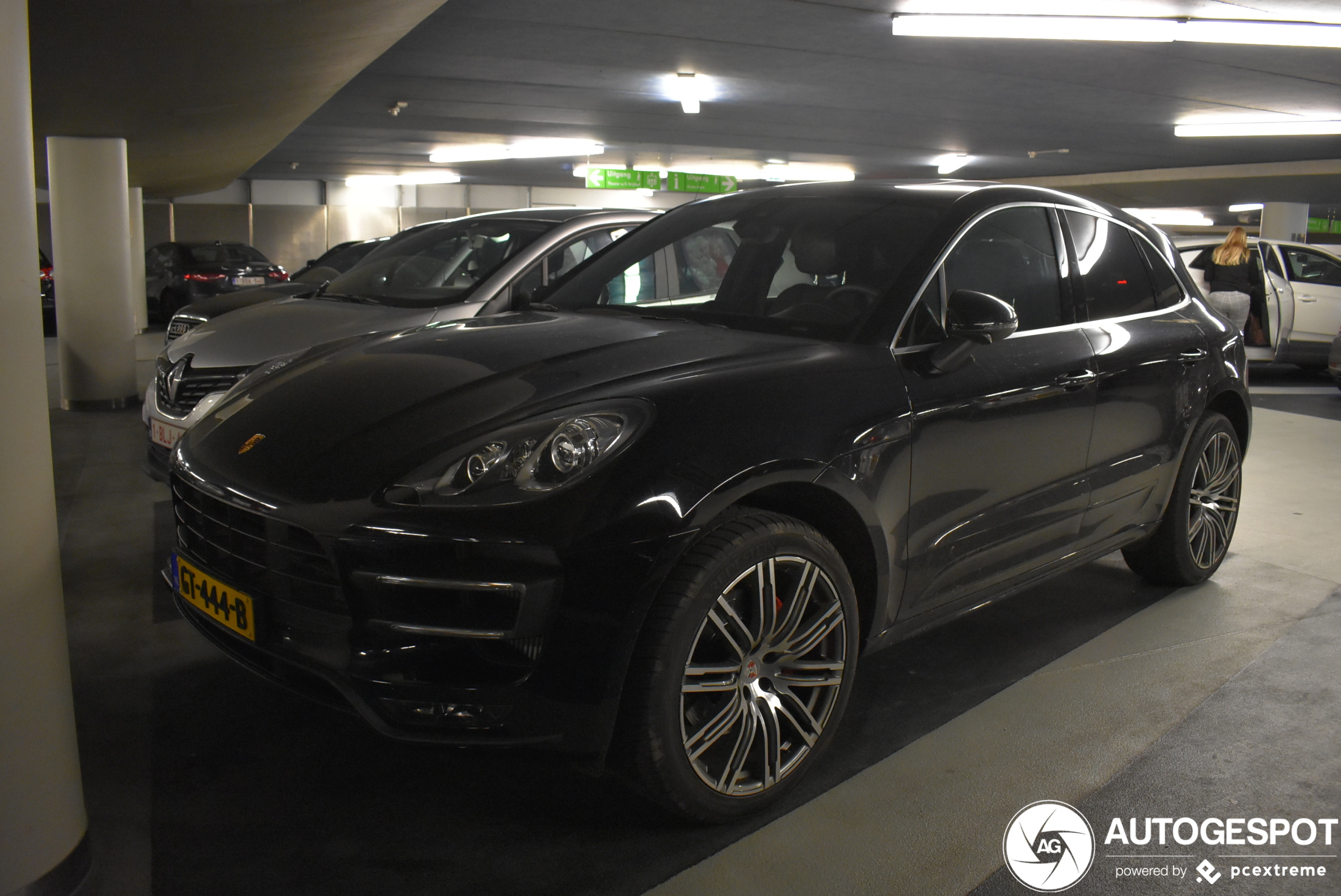 Porsche 95B Macan Turbo