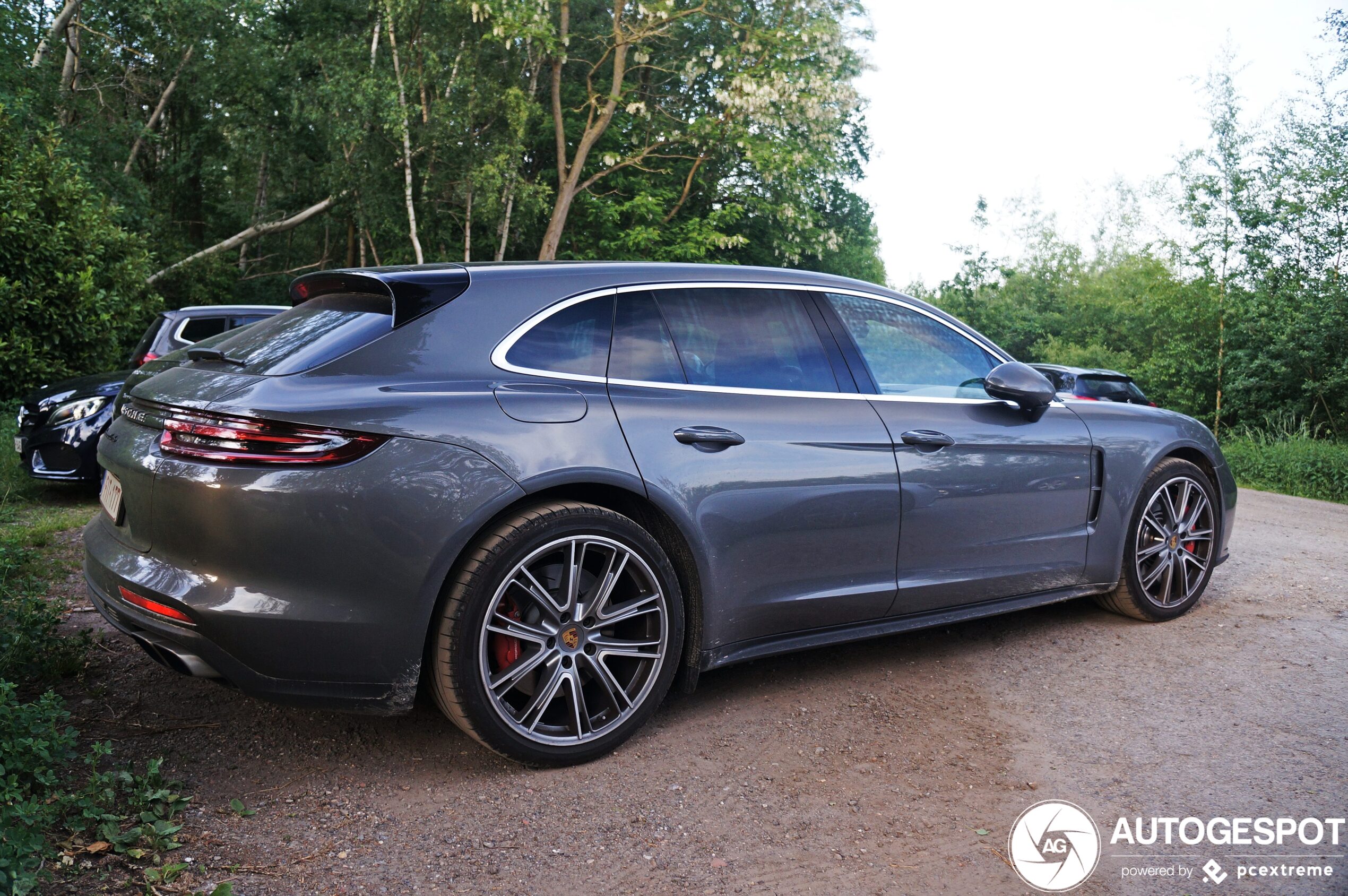 Porsche 971 Panamera Turbo Sport Turismo