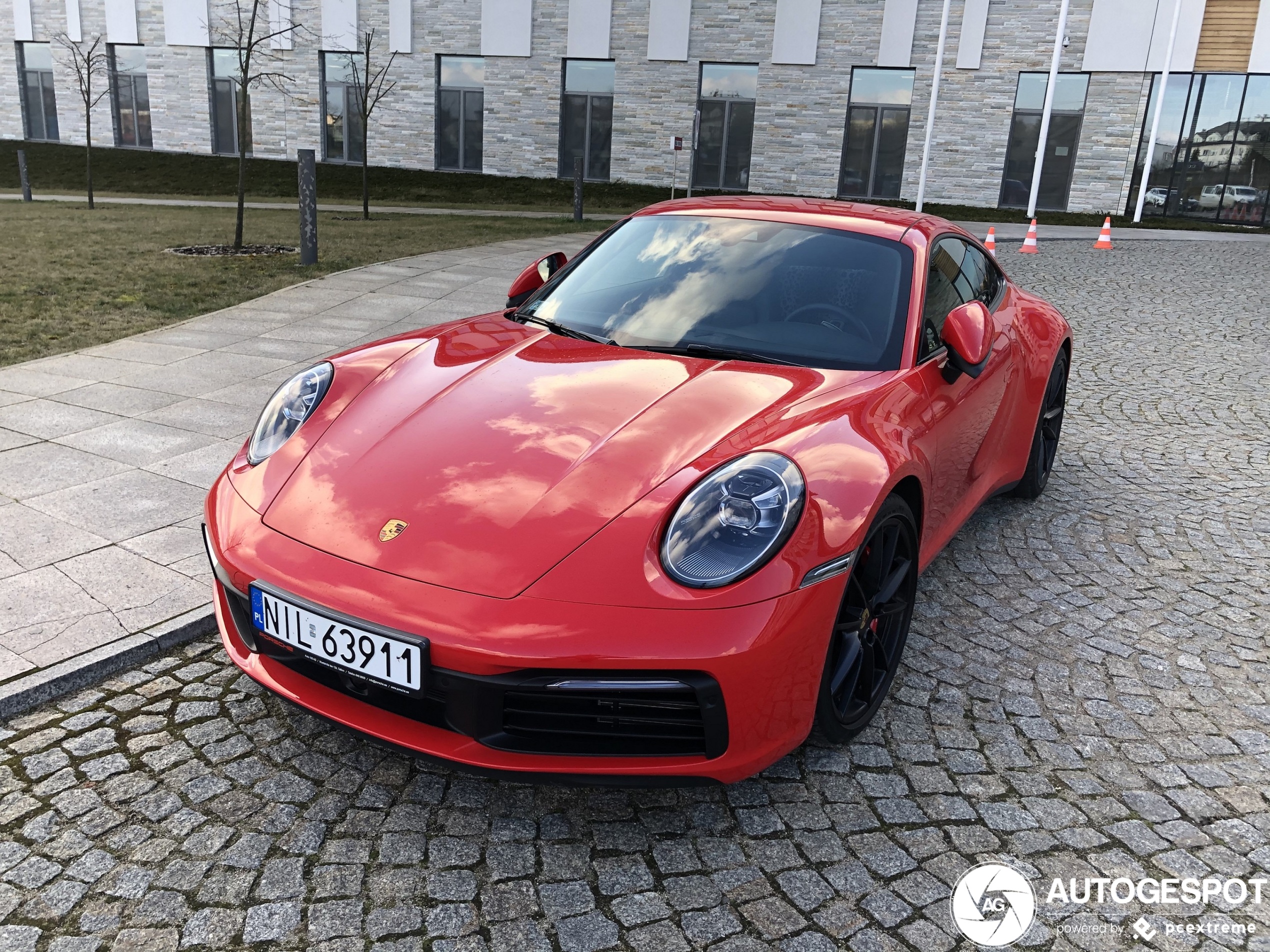 Porsche 992 Carrera 4S