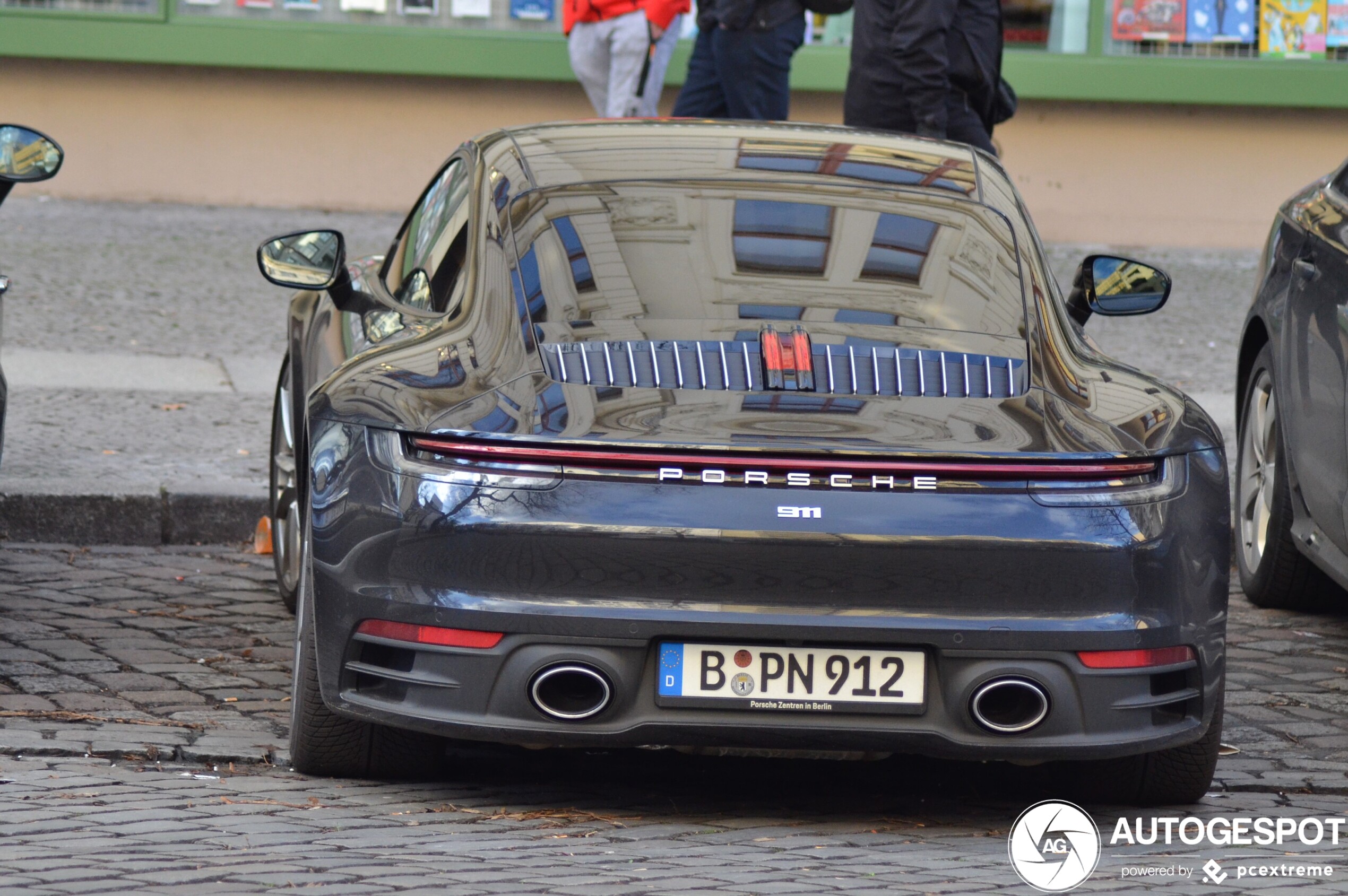 Porsche 992 Carrera 4S