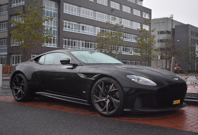 Aston Martin DBS Superleggera