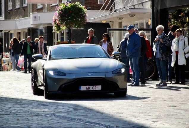 Aston Martin V8 Vantage 2018