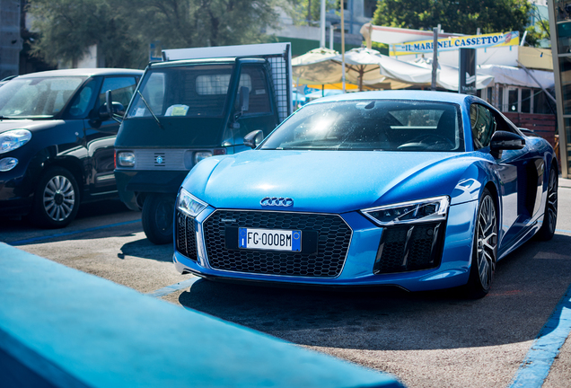 Audi R8 V10 Plus 2015