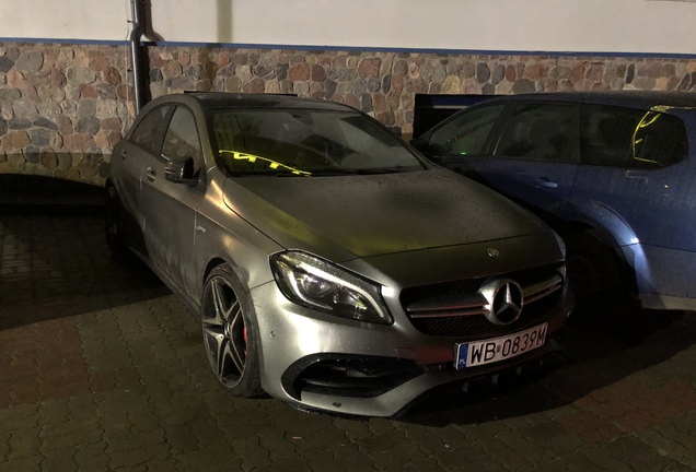 Mercedes-AMG A 45 W176 2015