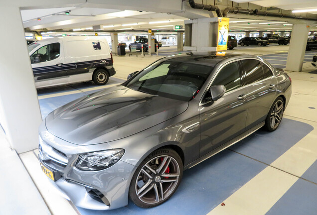 Mercedes-AMG E 63 S W213