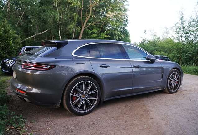 Porsche 971 Panamera Turbo Sport Turismo