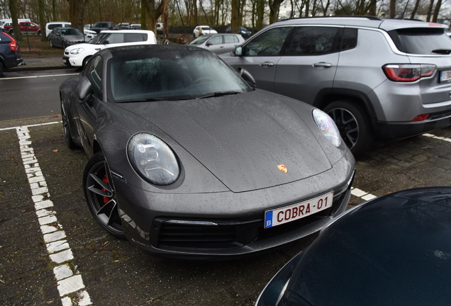 Porsche 992 Carrera 4S