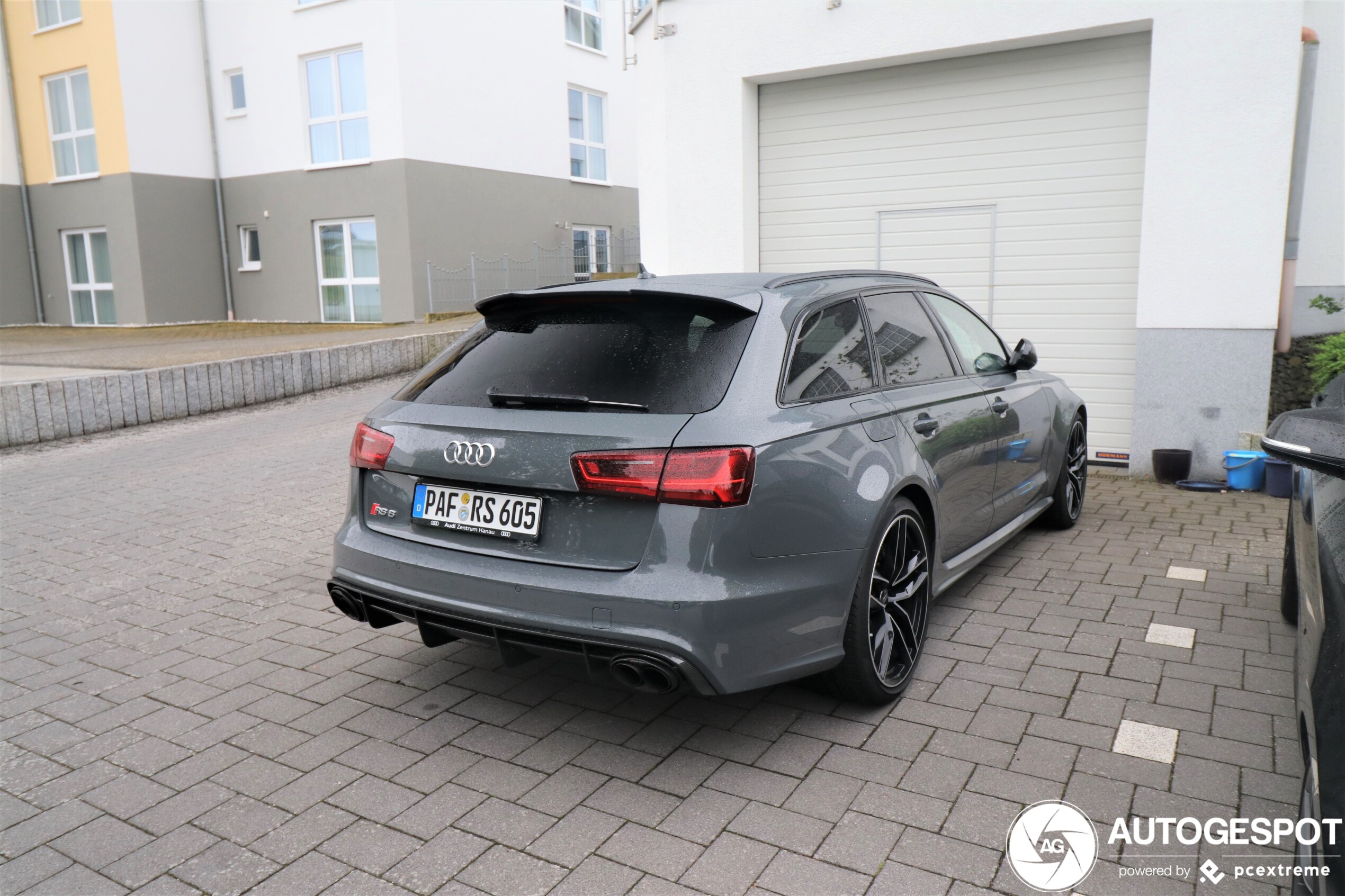 Audi RS6 Avant C7 2015