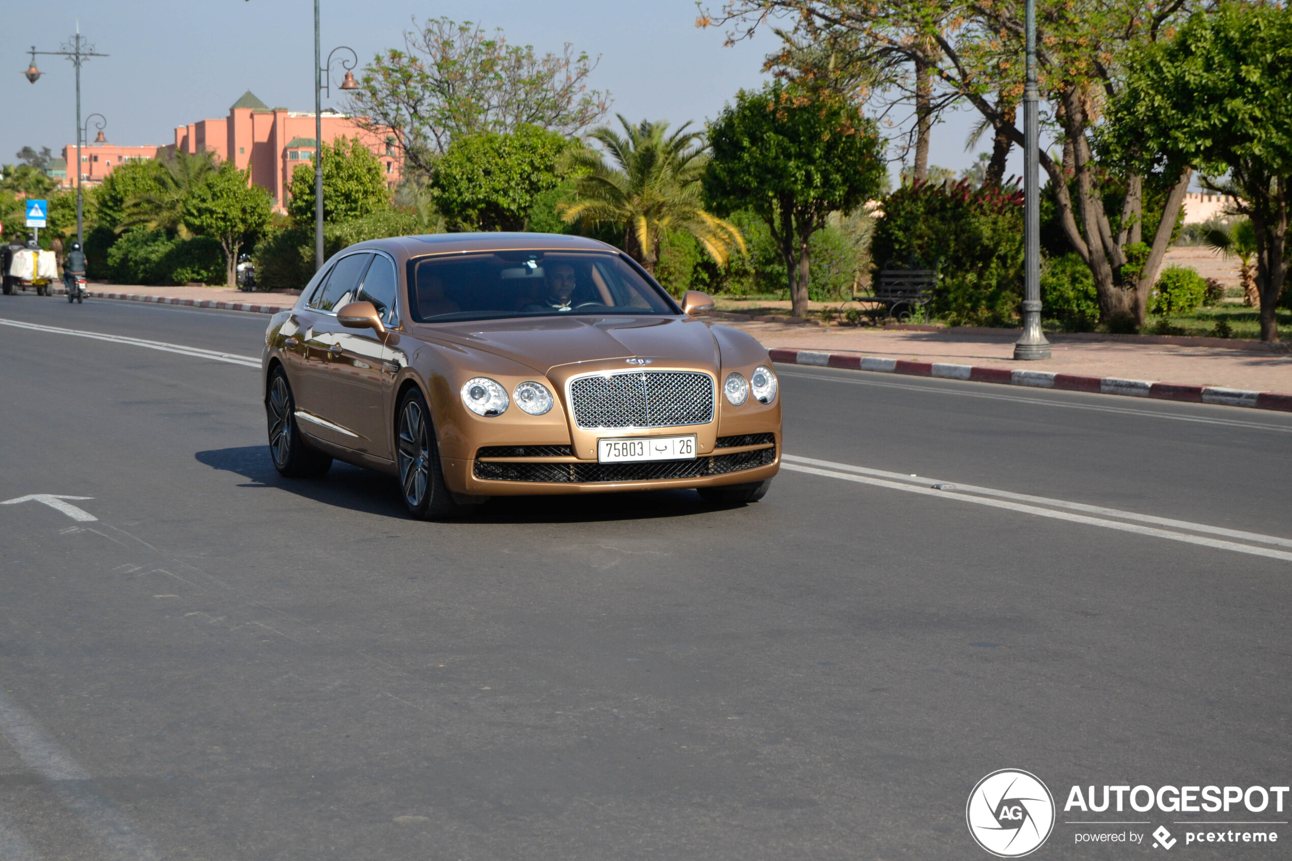 Bentley Flying Spur V8