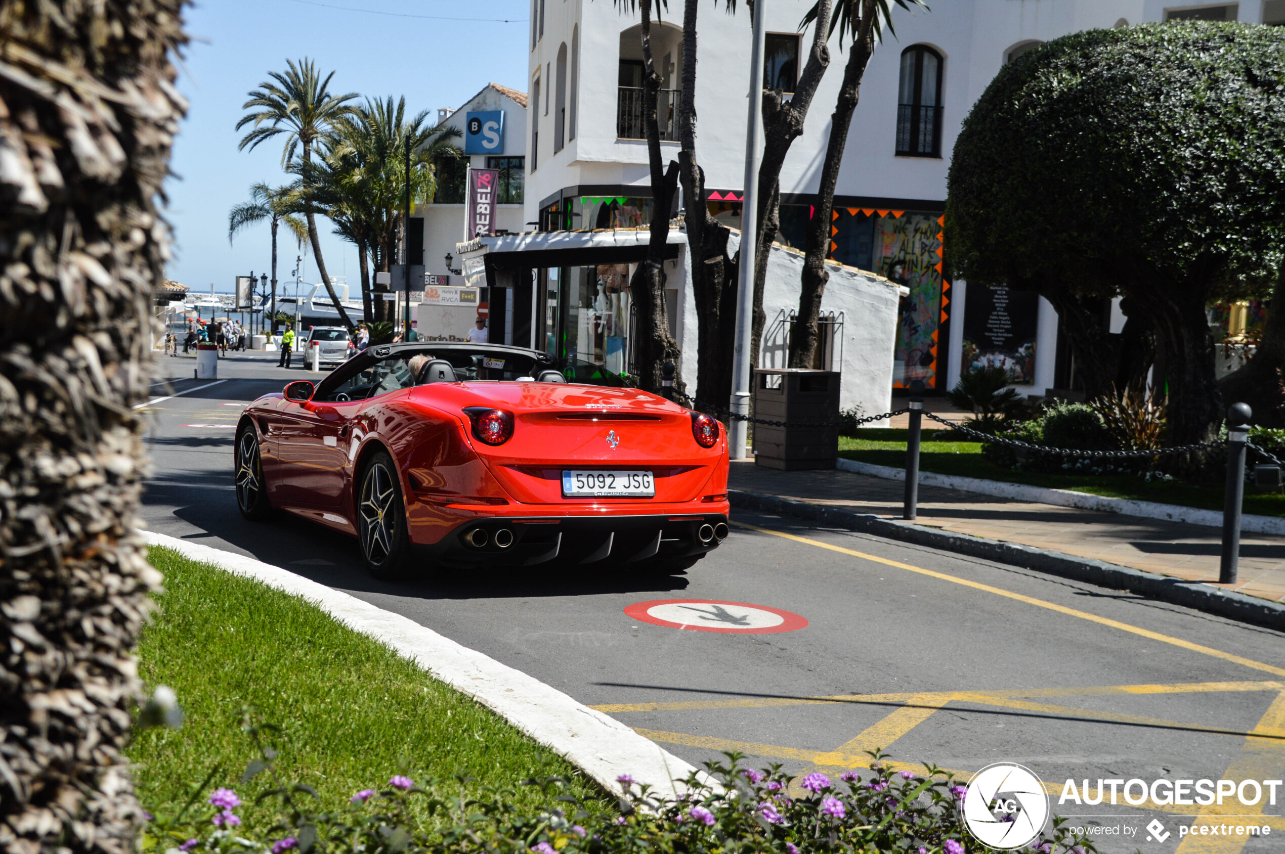 Ferrari California T