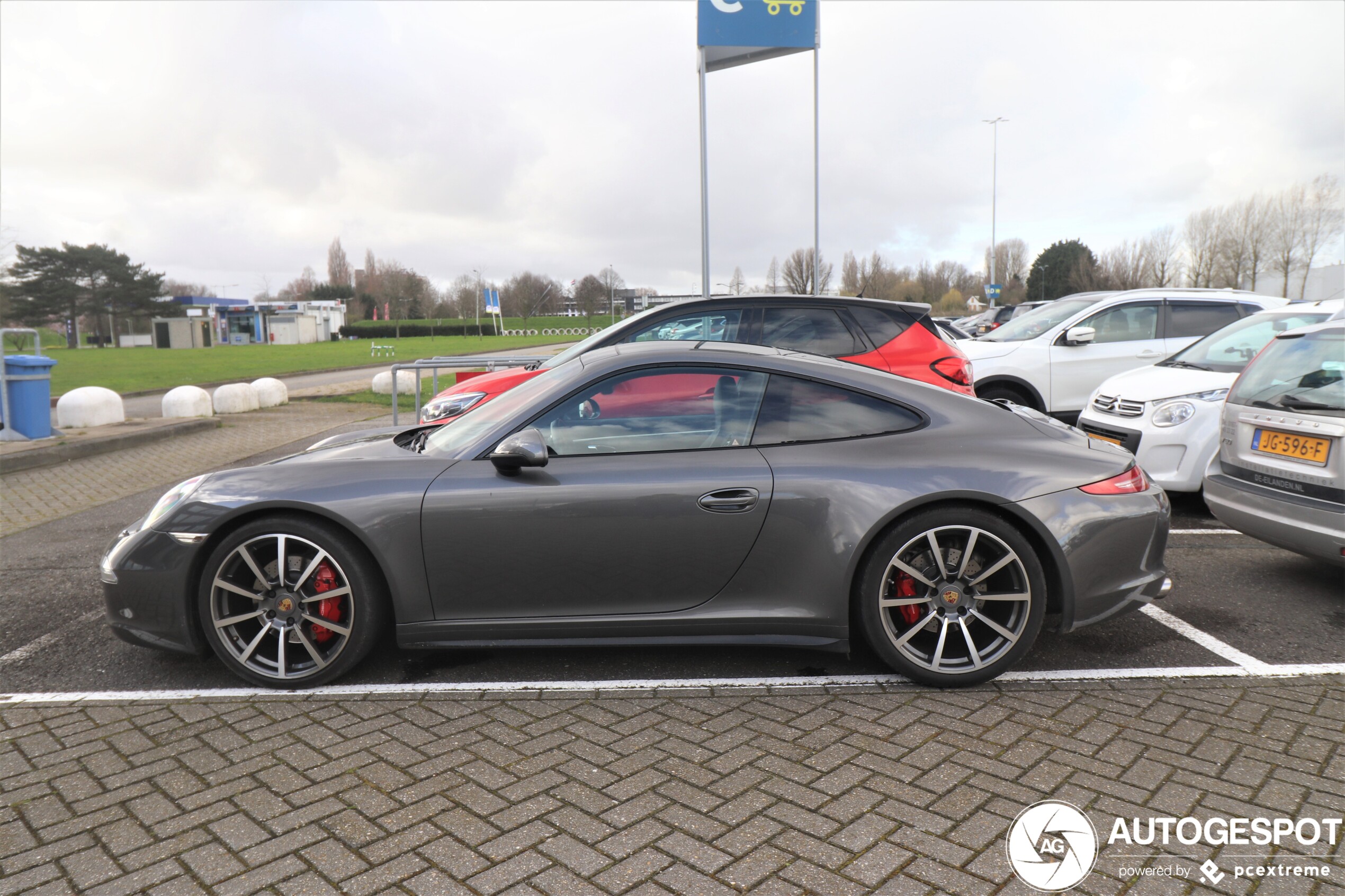 Porsche 991 Carrera 4S MkI