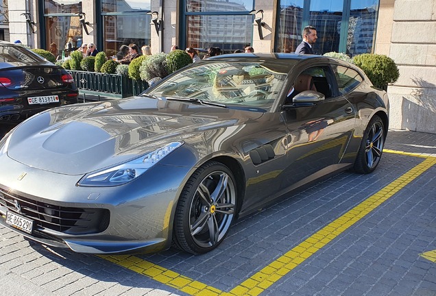 Ferrari GTC4Lusso