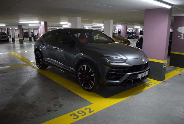 Lamborghini Urus