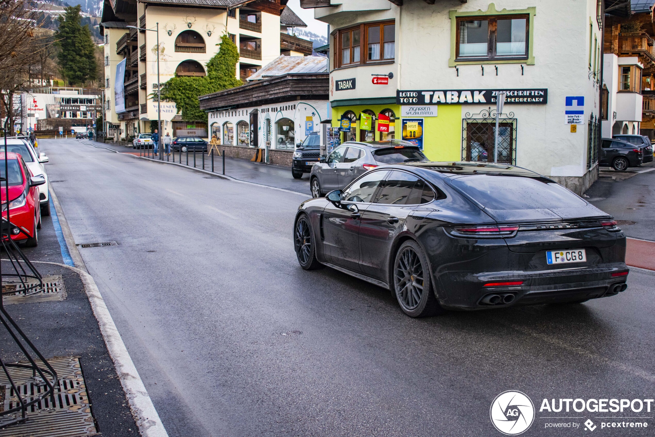 Porsche 971 Panamera Turbo