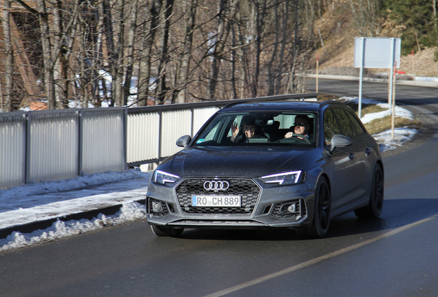 Audi RS4 Avant B9