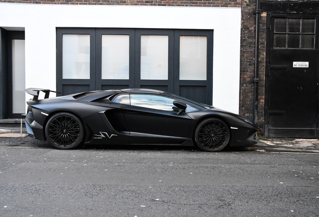 Lamborghini Aventador LP750-4 SuperVeloce Roadster