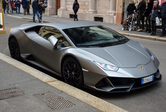 Lamborghini Huracán LP640-4 EVO