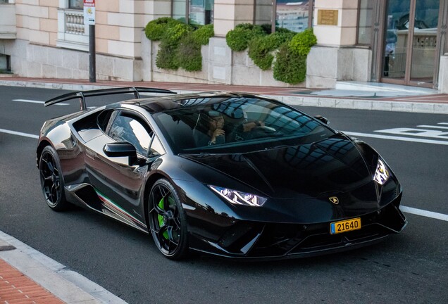 Lamborghini Huracán LP640-4 Performante