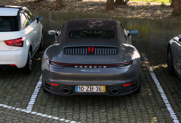 Porsche 992 Carrera 4S Cabriolet