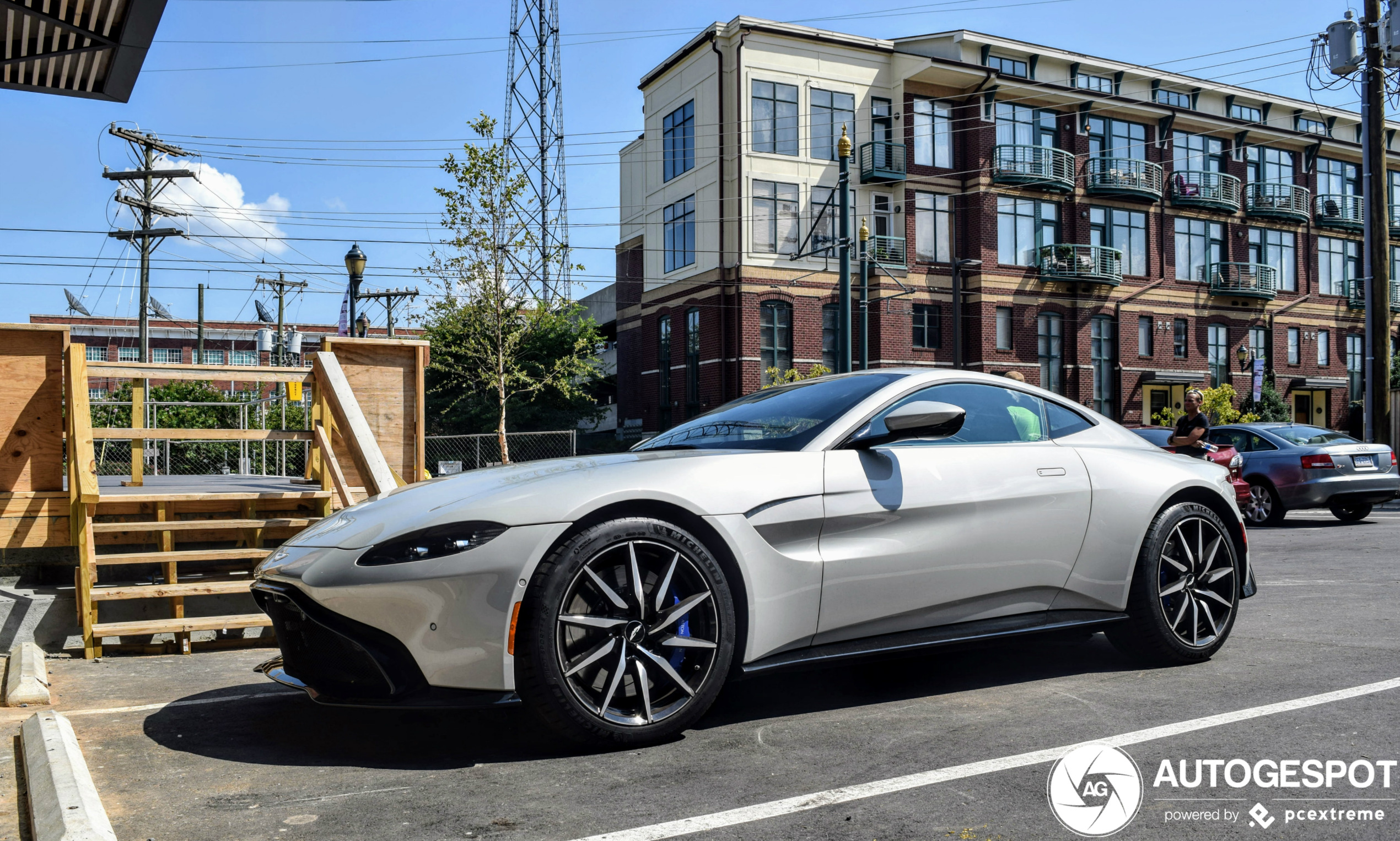 Aston Martin V8 Vantage 2018