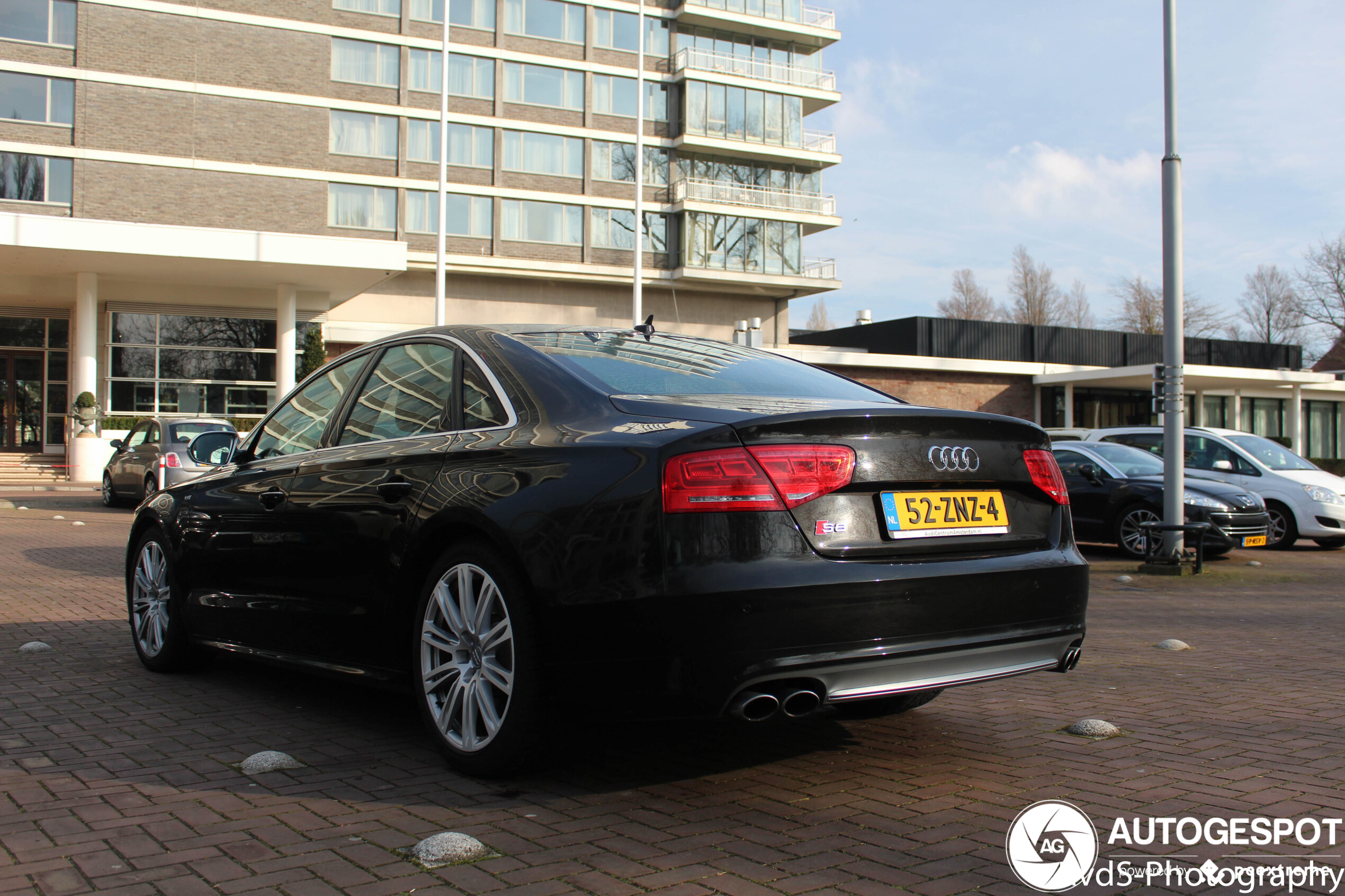 Audi S8 D4