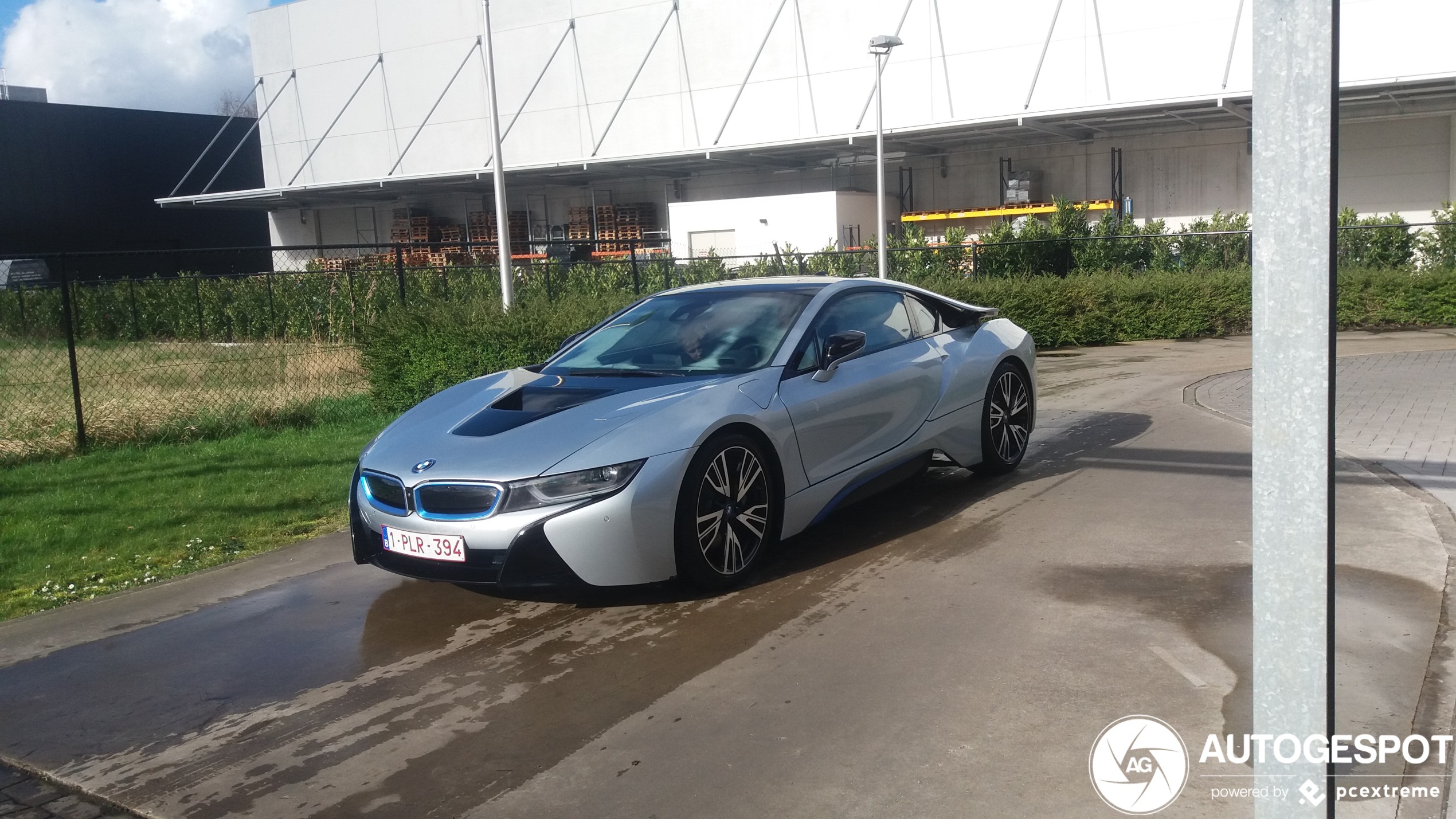 BMW i8