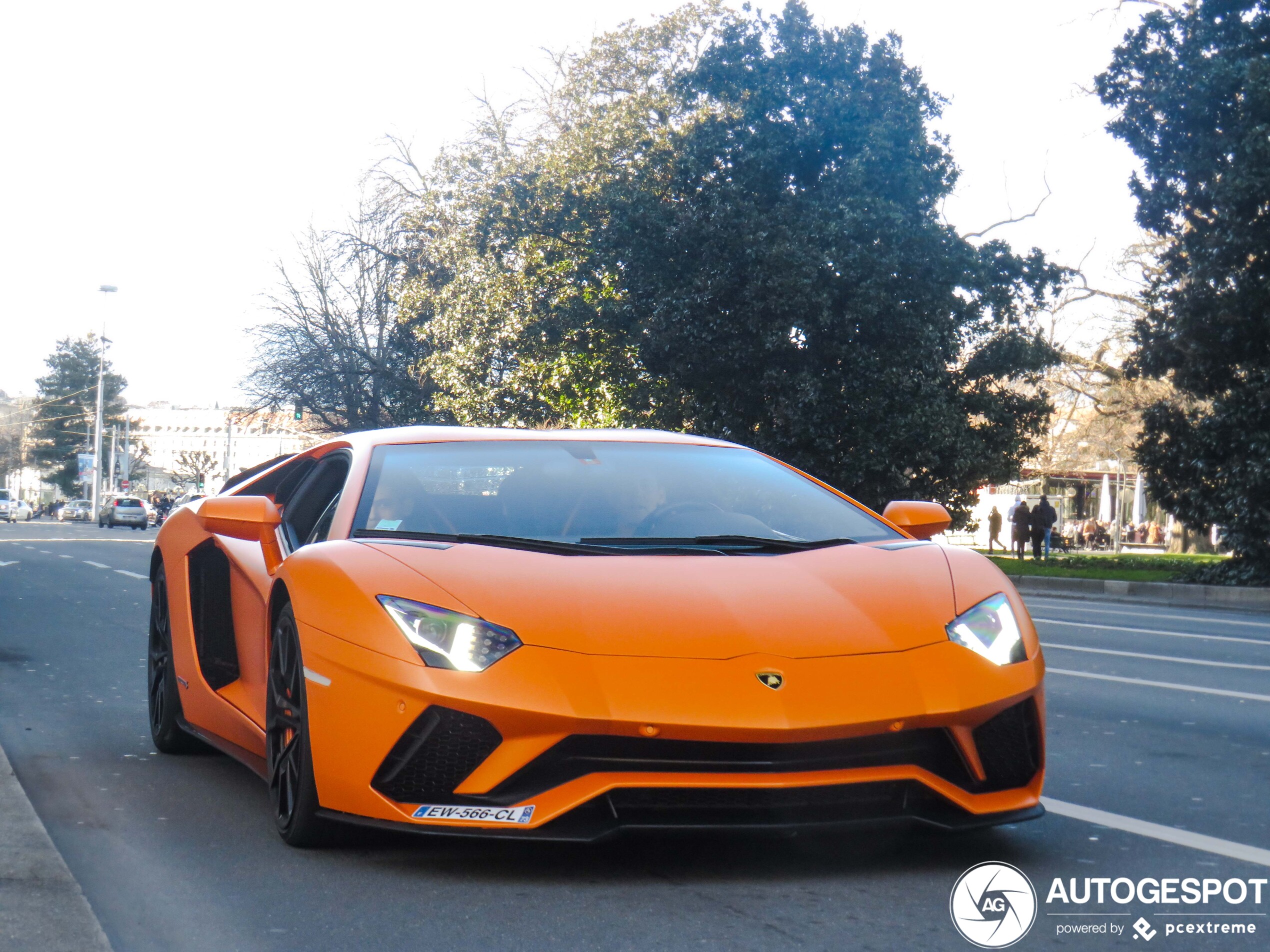 Lamborghini Aventador S LP740-4