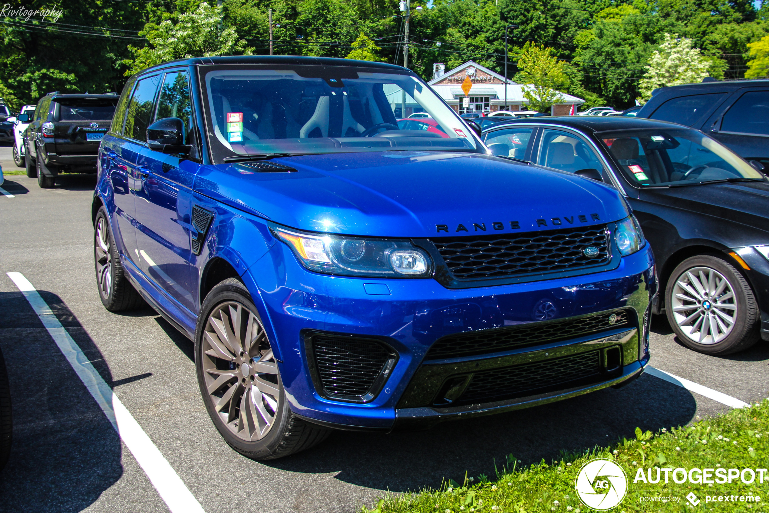 Land Rover Range Rover Sport SVR