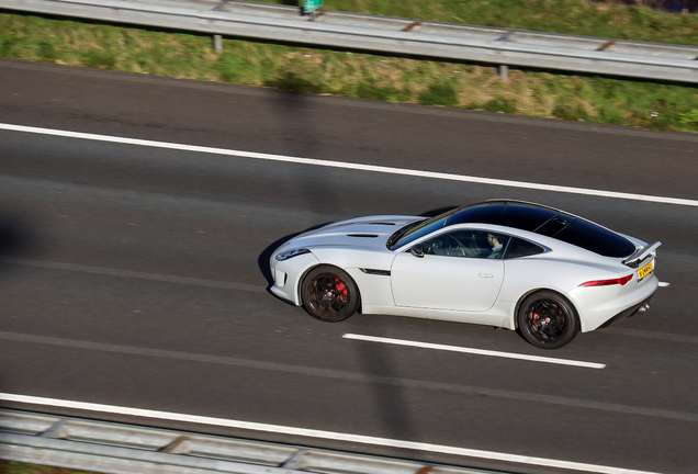 Jaguar F-TYPE S Coupé