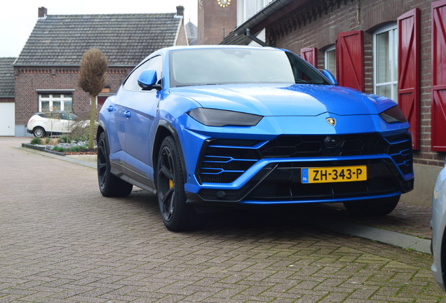 Lamborghini Urus