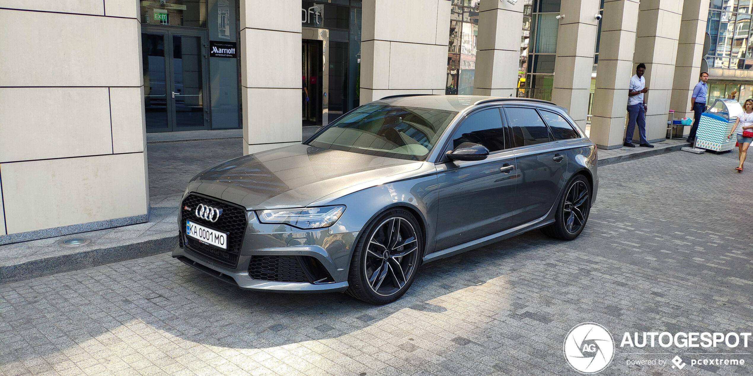 Audi RS6 Avant C7 2015