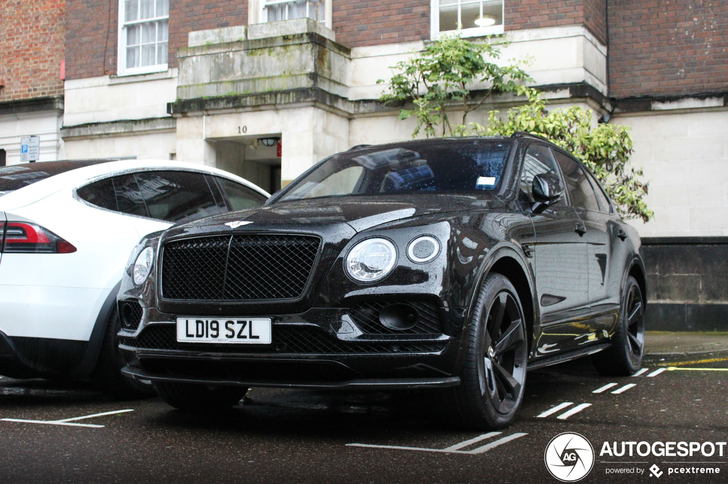 Bentley Bentayga V8