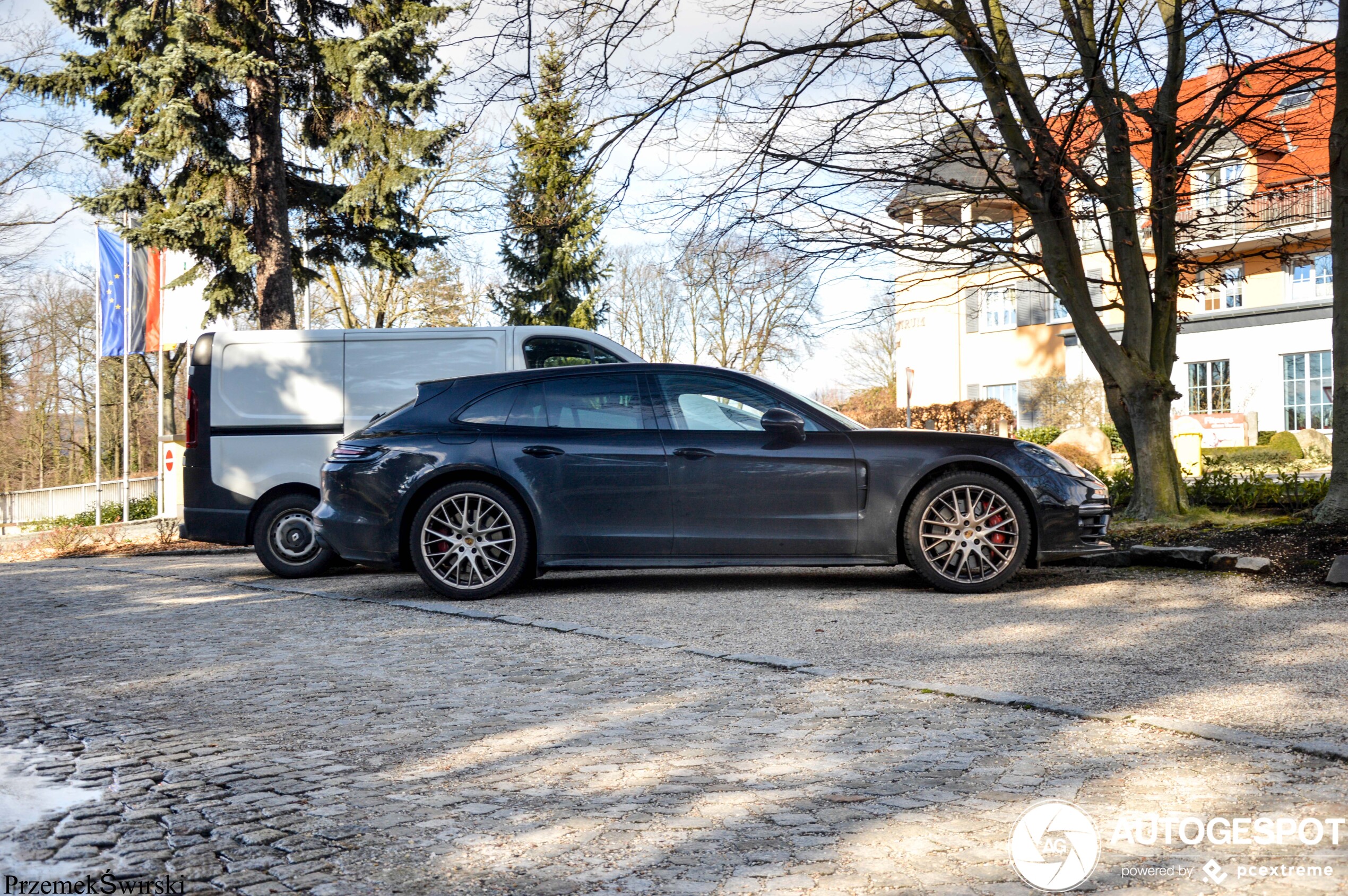 Porsche 971 Panamera Turbo Sport Turismo