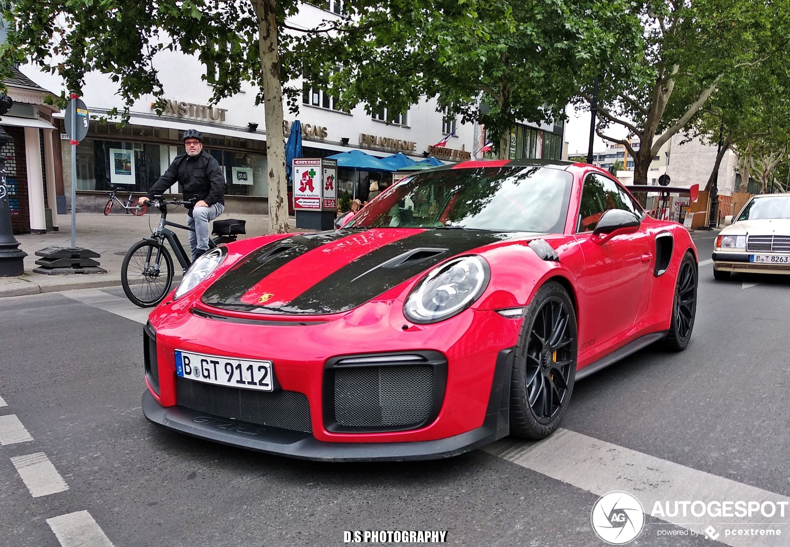 Porsche 991 GT2 RS Weissach Package