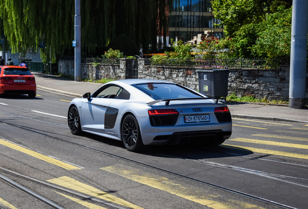 Audi R8 V10 Plus 2015