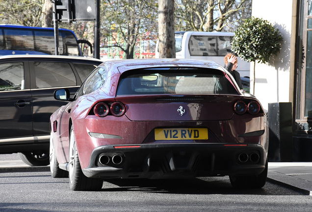 Ferrari GTC4Lusso