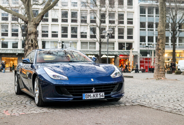 Ferrari GTC4Lusso