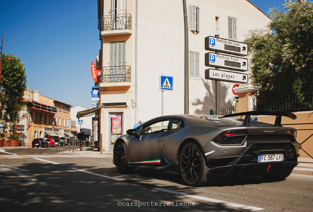 Lamborghini Huracán LP640-4 Performante