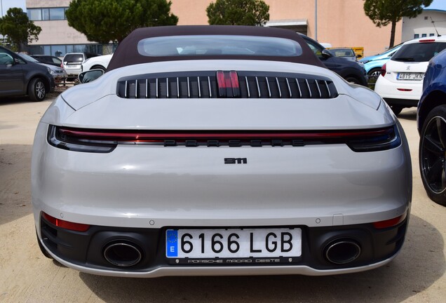 Porsche 992 Carrera 4S Cabriolet