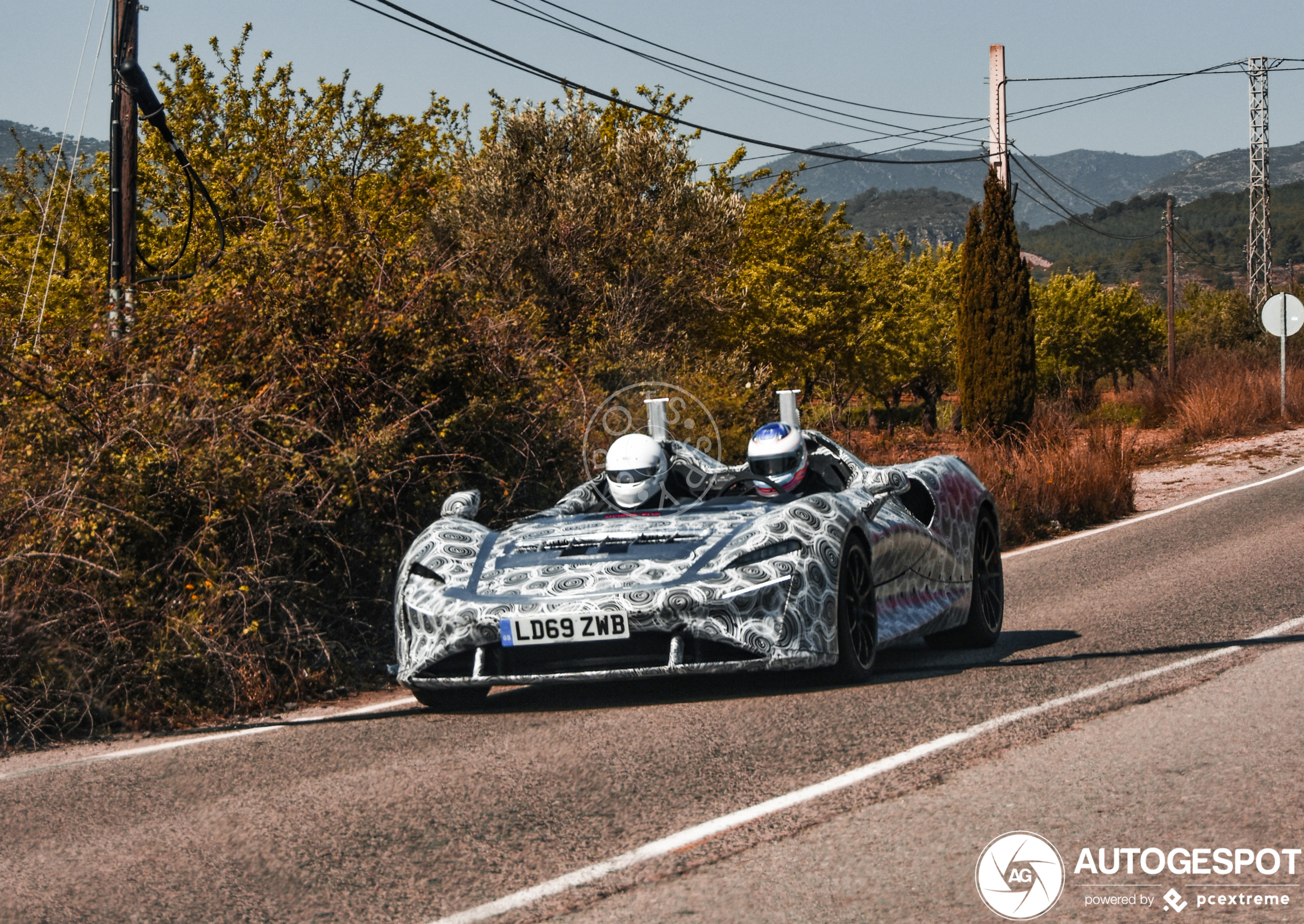 Gespot: pure sensatie in de McLaren Elva