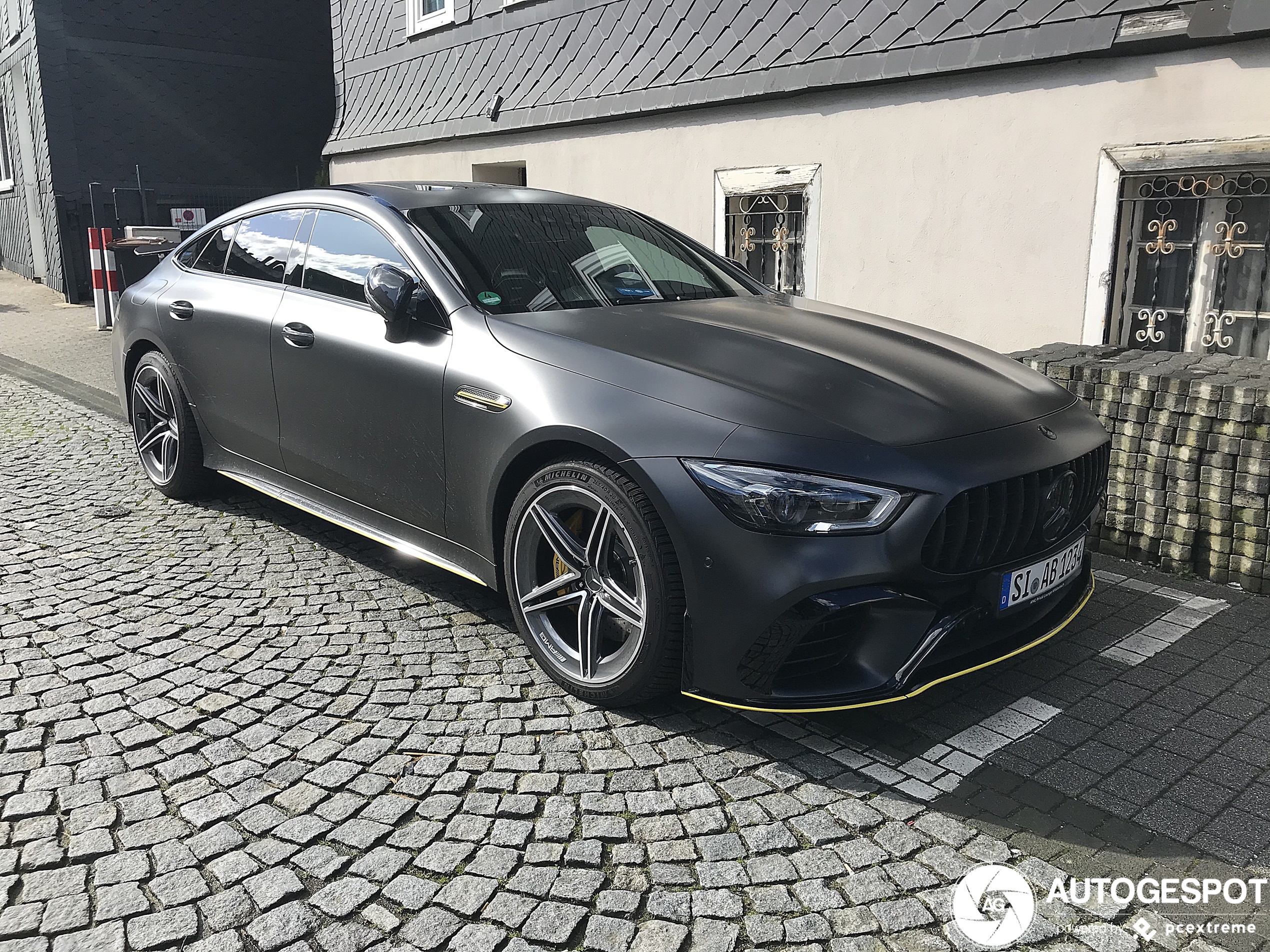 Mercedes-AMG GT 63 S X290