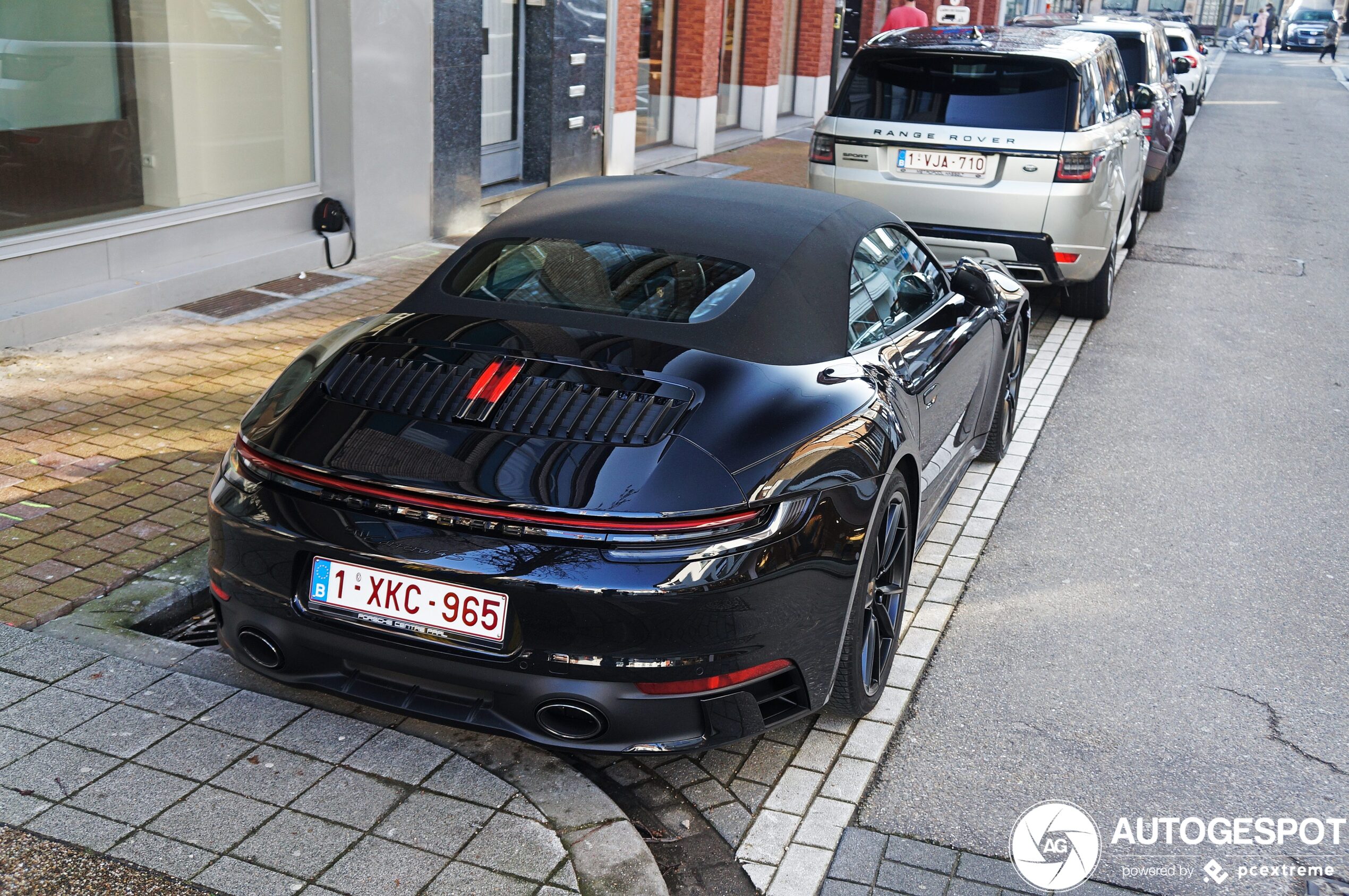 Porsche 992 Carrera 4S Cabriolet