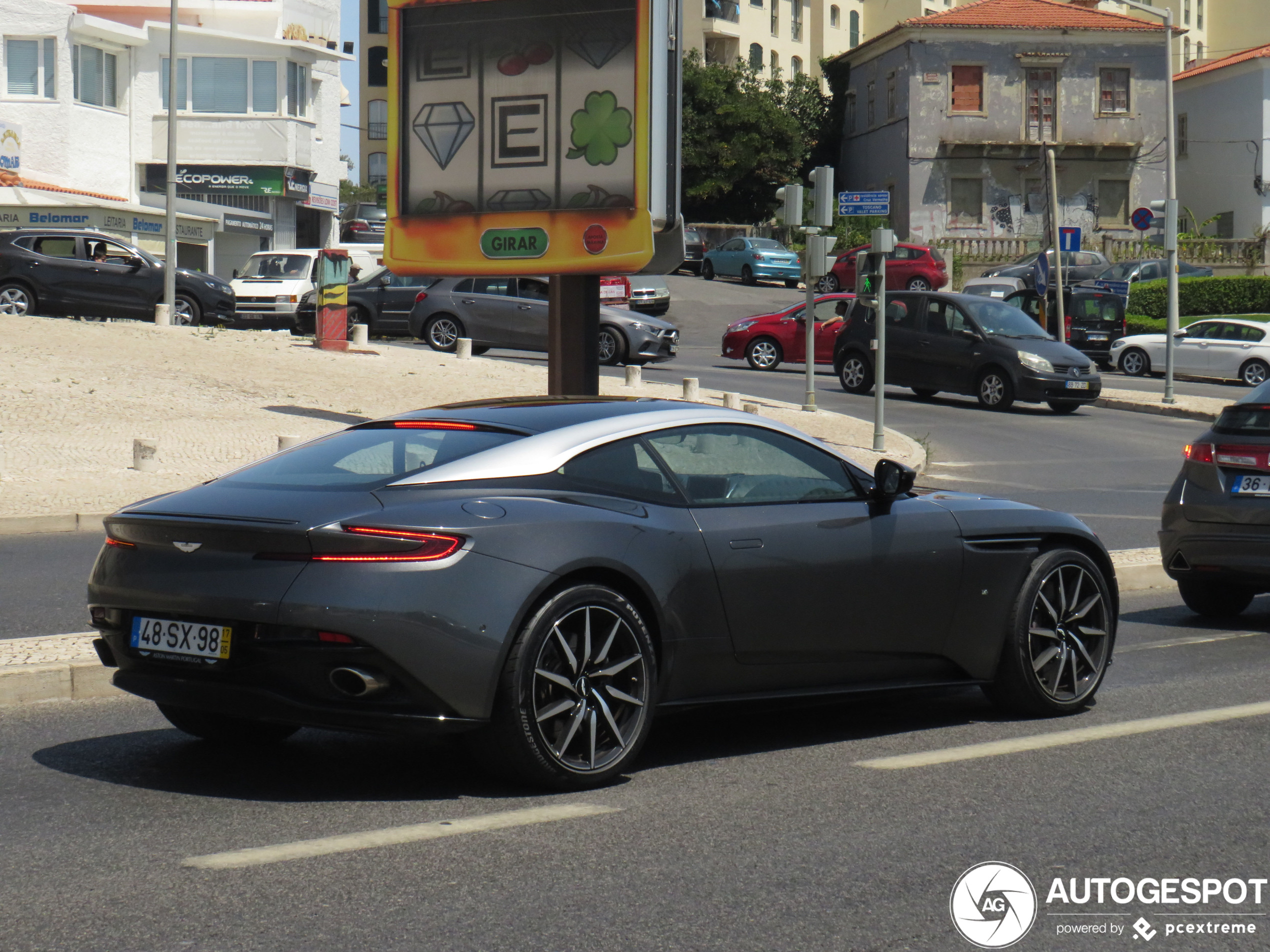 Aston Martin DB11