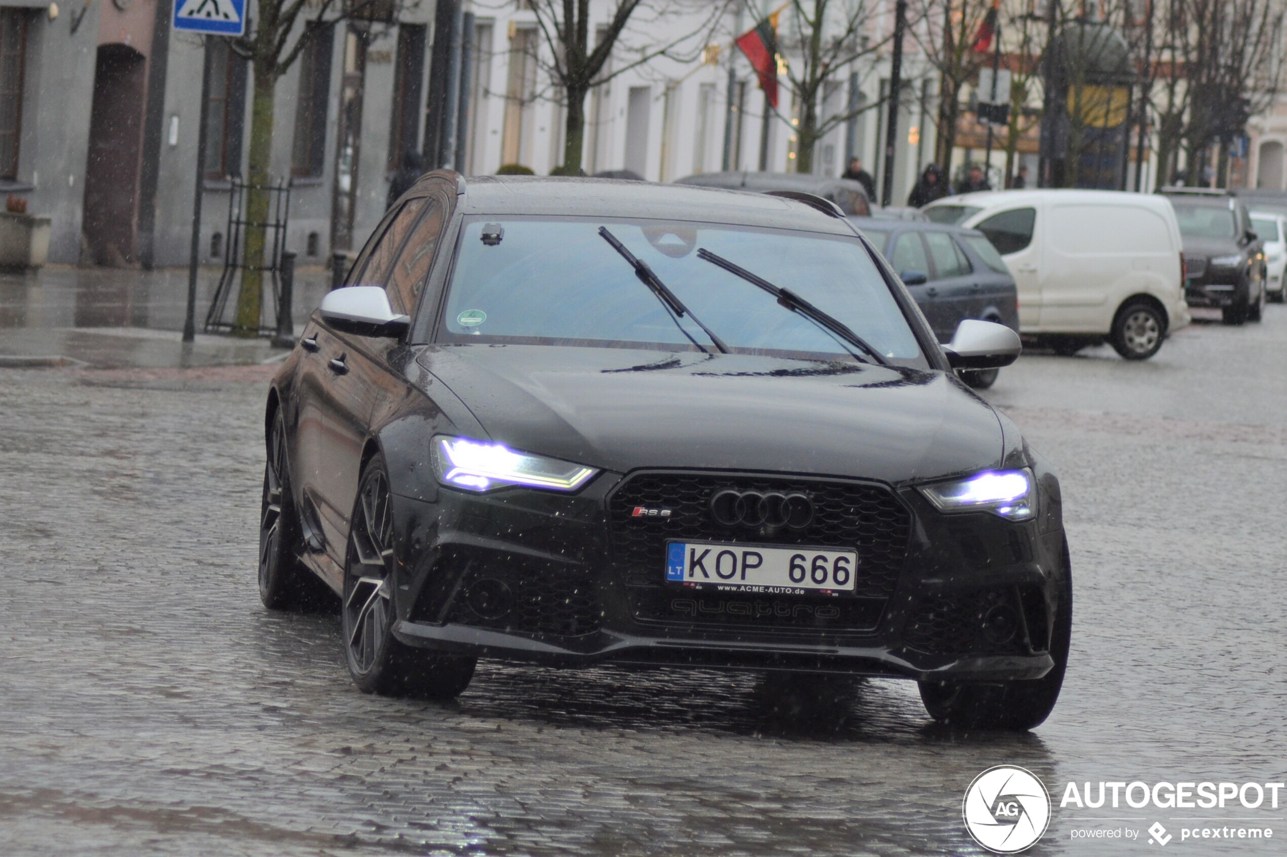 Audi RS6 Avant C7 2015